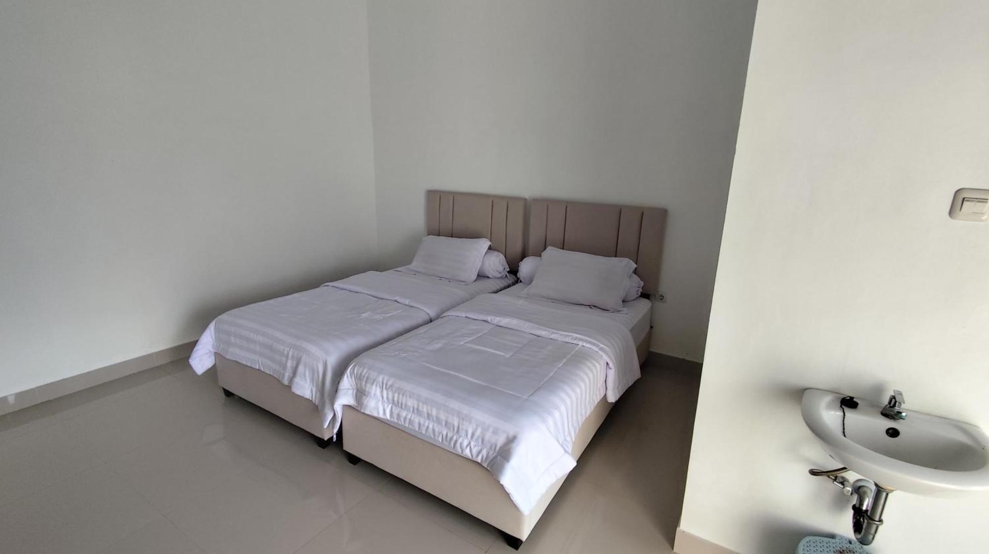 Backyard Guest House Banjar  Extérieur photo
