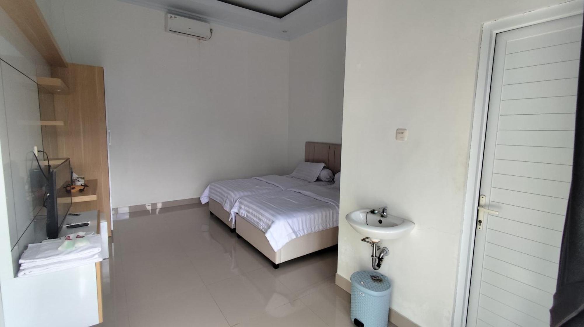 Backyard Guest House Banjar  Extérieur photo